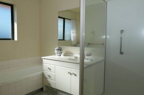 Photo of property in 2/21 Donegal Street, Belfast, Christchurch, 8051