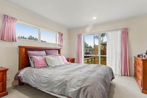 Photo of property in 30 Millington Place, Huntington Park, Auckland, 2013
