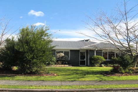 Photo of property in 2 Rogers Place, Fairview Downs, Hamilton, 3214