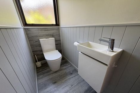 Photo of property in 1/54 Muritai Crescent, Havelock North, 4130