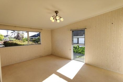 Photo of property in 271 Bleakhouse Road, Mellons Bay, Auckland, 2014