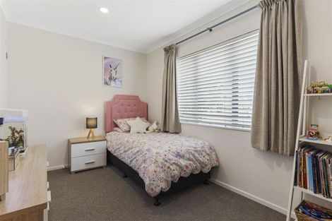 Photo of property in 10a De Thiery Place, Pakuranga Heights, Auckland, 2010