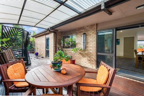 Photo of property in 53 Chesterfield Way, Orewa, 0931