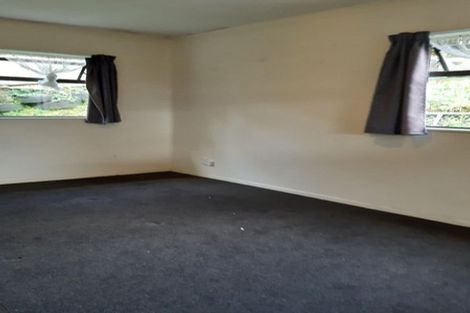 Photo of property in 142 Mark Avenue, Grenada Village, Wellington, 6037