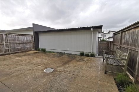 Photo of property in 106 Flat Bush School Road, Flat Bush, Auckland, 2019