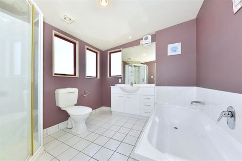 Photo of property in 5 Staveley Street, Avonhead, Christchurch, 8042