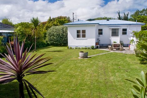 Photo of property in 19 Owen Road, Inner Kaiti, Gisborne, 4010