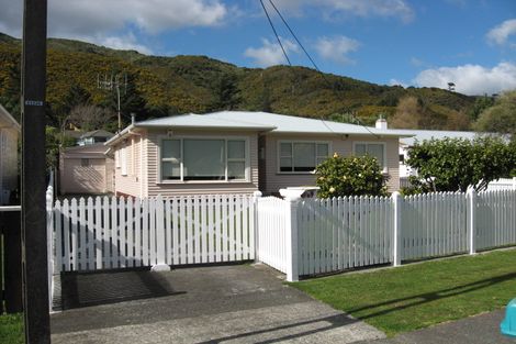 Photo of property in 69 Peel Place, Wainuiomata, Lower Hutt, 5014