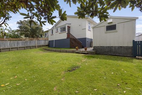 Photo of property in 22 Ngaio Street, Strandon, New Plymouth, 4312