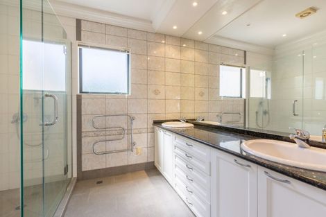 Photo of property in 34 Ngaiwi Street, Orakei, Auckland, 1071