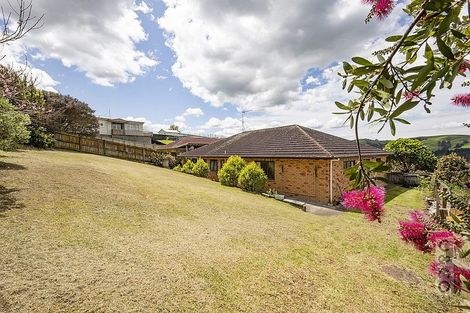 Photo of property in 36 Te Kauri Place, Helensville, 0800