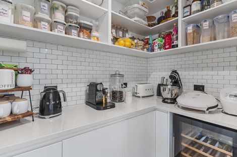 Photo of property in 8 Whitburn Avenue, Halswell, Christchurch, 8025