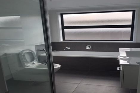 Photo of property in 4 Teal Way, Hobsonville, Auckland, 0616