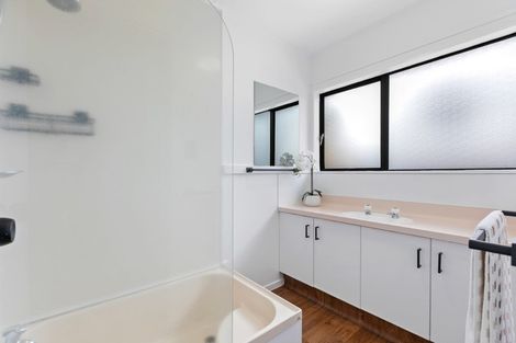 Photo of property in 12a Kingsley Place, Mount Maunganui, 3116