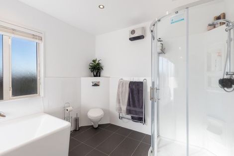 Photo of property in 55 Bryndwr Road, Bryndwr, Christchurch, 8052