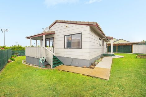 Photo of property in 60 Atuaroa Avenue, Te Puke, 3119