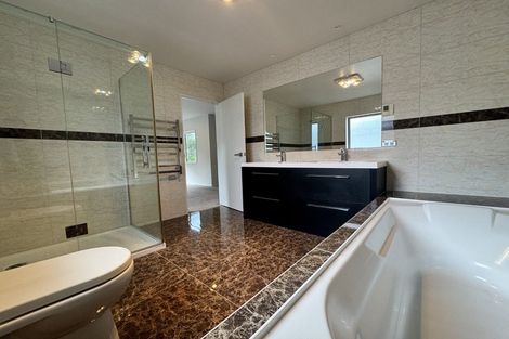 Photo of property in 39 Travis View Drive, Fairview Heights, Auckland, 0632