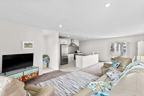 Photo of property in 106 Popokatea Drive, Takanini, 2112