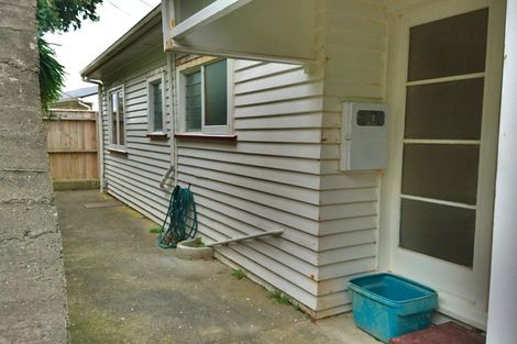 Photo of property in 11 Oku Street, Island Bay, Wellington, 6023