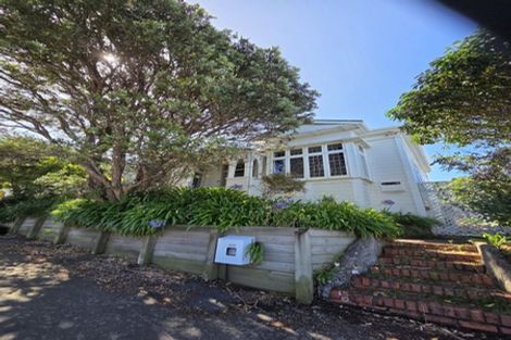 Photo of property in 20 Naughton Terrace, Kilbirnie, Wellington, 6022