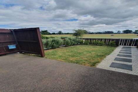 Photo of property in 9 Walsh Road, Papakura, 2110