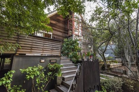 Photo of property in 22 Glade Place, Birkenhead, Auckland, 0626