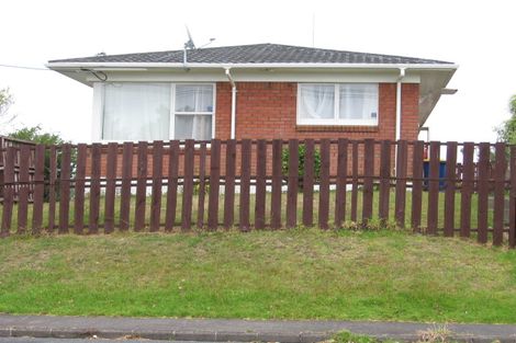 Photo of property in 1/6 Stanley Road, Glenfield, Auckland, 0629