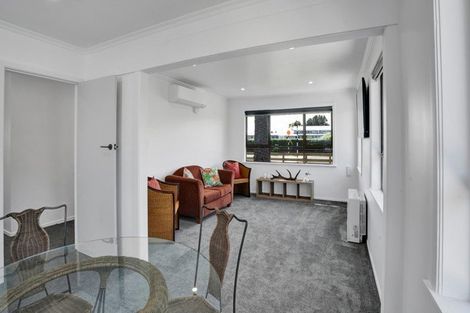 Photo of property in 80 Gisborne Terrace, Opunake, 4616