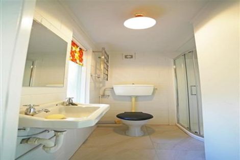 Photo of property in 8 Nicholson Place, Hillcrest, Auckland, 0627