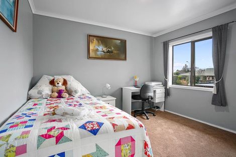 Photo of property in 11a Fairburn Place, Leamington, Cambridge, 3432