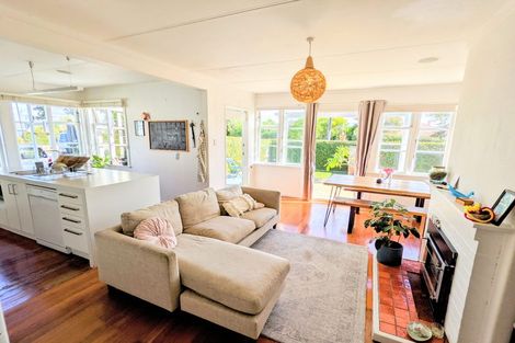 Photo of property in 13 Tahapa Crescent, Meadowbank, Auckland, 1072