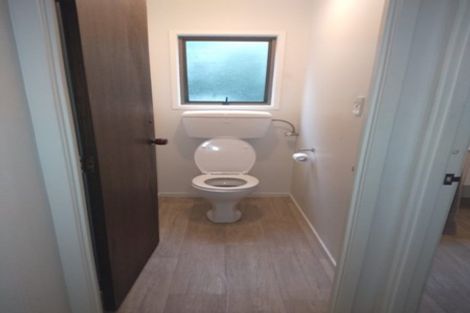 Photo of property in 1/9 Thorburn Avenue, Red Beach, 0932