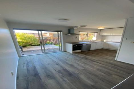 Photo of property in 2/31 Matuhi Rise, Henderson, Auckland, 0612