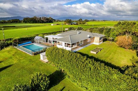 Photo of property in 255 Kaihihi Road, Okato, 4381