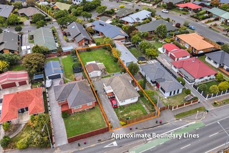 Photo of property in 412 Main North Road, Redwood, Christchurch, 8051