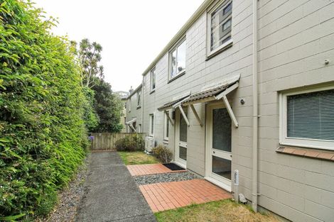 Photo of property in 28 Cottleville Terrace, Thorndon, Wellington, 6011