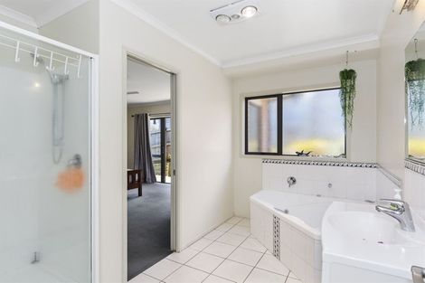 Photo of property in 79 Waterside Drive, Pyes Pa, Tauranga, 3112