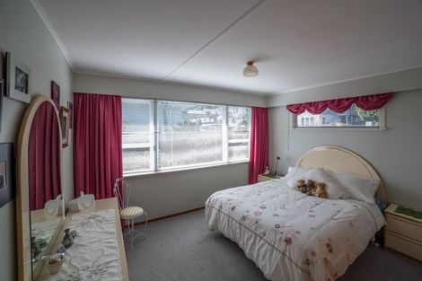 Photo of property in 36 Witham Street, Island Bay, Wellington, 6023