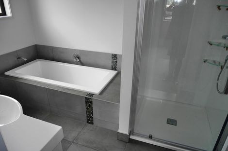 Photo of property in 12 Latimer Way, Petone, Lower Hutt, 5012