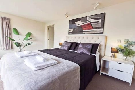 Photo of property in 13 Mckerrow Place, Sunshine Bay, Queenstown, 9300