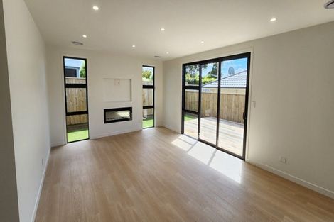 Photo of property in 46a Fitzroy Road, Fitzroy, New Plymouth, 4312
