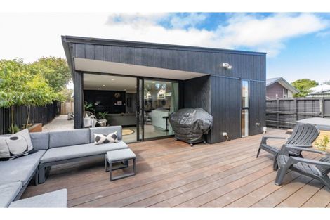 Photo of property in 9 Forbes Street, Sydenham, Christchurch, 8023
