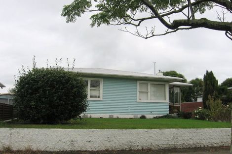 Photo of property in 6 Ellesmere Crescent, Highbury, Palmerston North, 4412