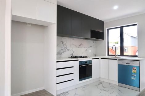 Photo of property in 6 Combat Street, Papakura, 2110