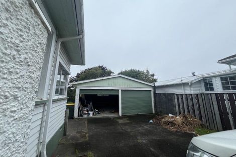 Photo of property in 8 Wallath Road, Westown, New Plymouth, 4310