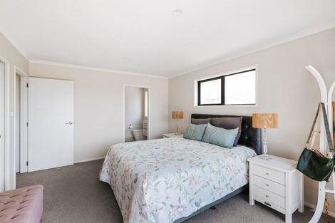 Photo of property in 12 Brendan Close, Omokoroa, 3114