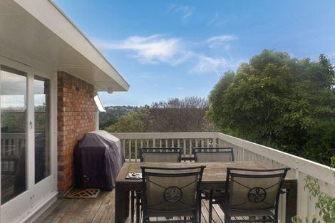 Photo of property in 20 Alton Avenue, Hillcrest, Auckland, 0627