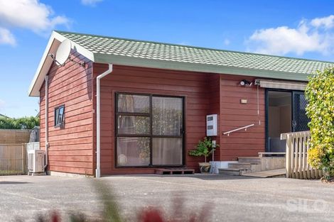 Photo of property in 3/28 Lakeside Drive, Orewa, 0931