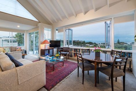 Photo of property in 3/25 Prospect Terrace, Milford, Auckland, 0620