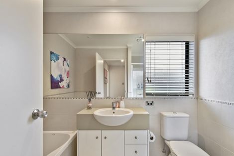 Photo of property in 17 Belfry Place, Wattle Downs, Auckland, 2103